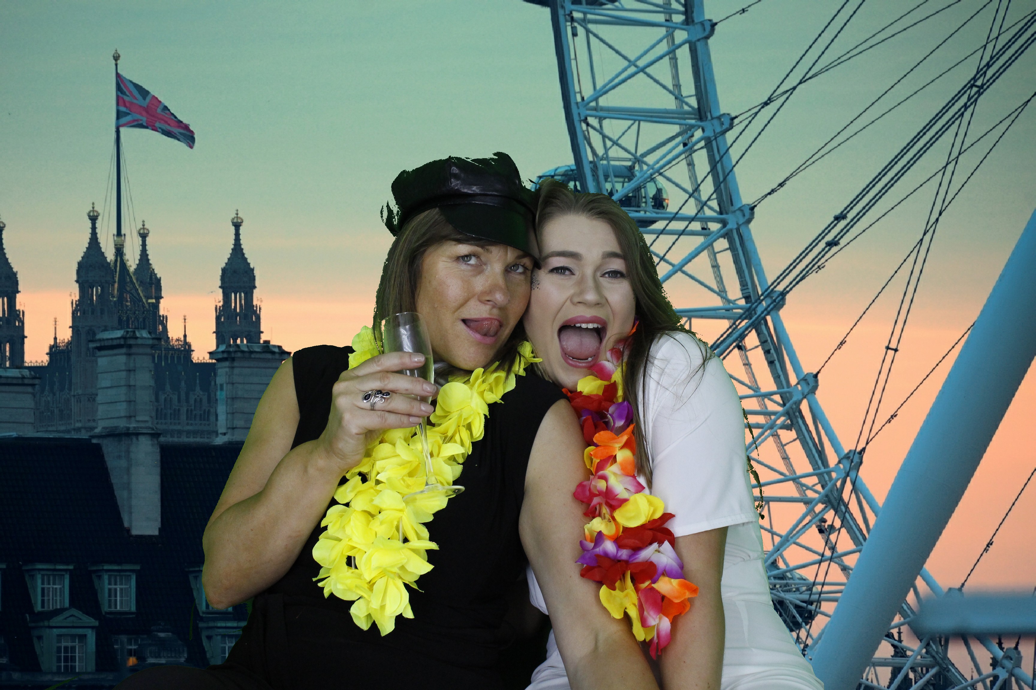 Debbies 21st birthday party | View more photos from the event at gallery.myphotoboothexperience.co.uk/u/MyPhotoBoothExperienceLtd/Debbies-21st-birthday-party